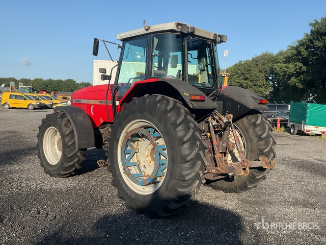 Massey Ferguson 8140 4WD Tractor - جرار: صورة 4 Massey Ferguson 8140 4WD Tractor - جرار: صورة 4