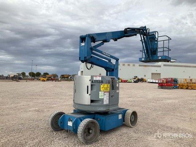 2001 Genie Z34/22N 2WD Electric Articulating Boom Lift - مرفاع مفصلي: صورة 1 2001 Genie Z34/22N 2WD Electric Articulating Boom Lift - مرفاع مفصلي: صورة 1