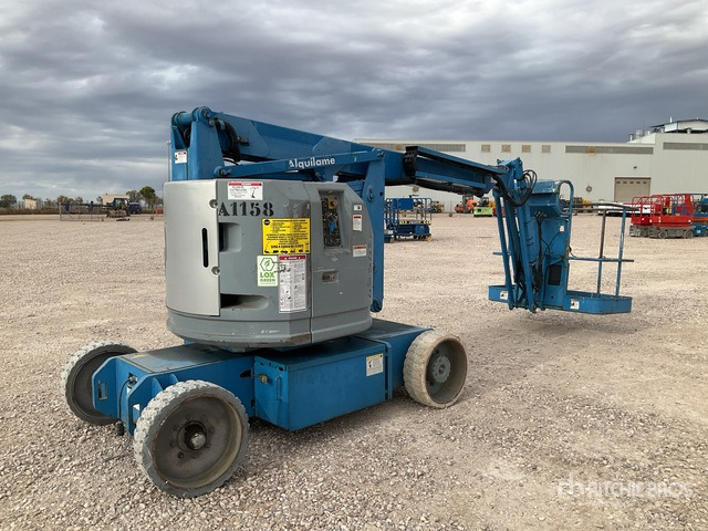 2001 Genie Z34/22N 2WD Electric Articulating Boom Lift - مرفاع مفصلي: صورة 4 2001 Genie Z34/22N 2WD Electric Articulating Boom Lift - مرفاع مفصلي: صورة 4