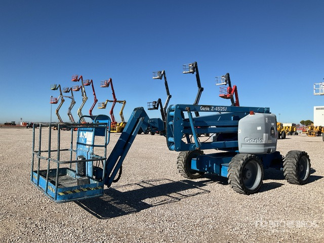 2003 Genie Z-45/25 4WD Diesel Articulating Boom Lift - مرفاع مفصلي: صورة 3 2003 Genie Z-45/25 4WD Diesel Articulating Boom Lift - مرفاع مفصلي: صورة 3