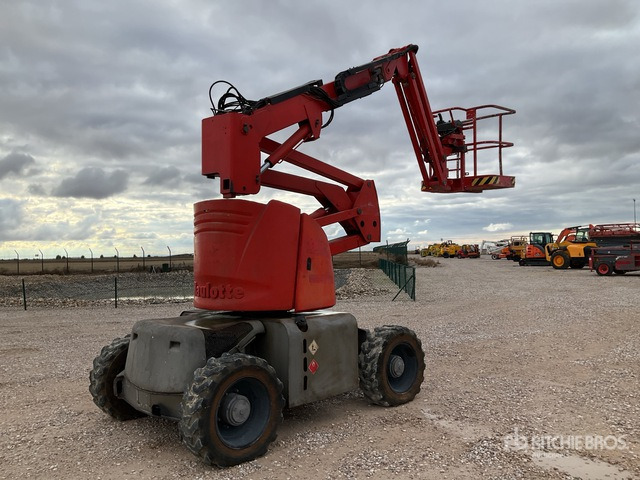2006 Haulotte HA12PX 4WD Diesel Articulating Boom Lift - مرفاع مفصلي: صورة 2 2006 Haulotte HA12PX 4WD Diesel Articulating Boom Lift - مرفاع مفصلي: صورة 2