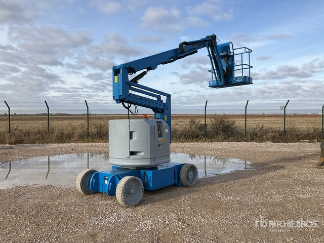 2007 Genie Z34/22N Electric Articulating Boom Lift - مرفاع مفصلي: صورة 1 2007 Genie Z34/22N Electric Articulating Boom Lift - مرفاع مفصلي: صورة 1