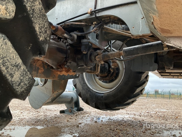 2007 JLG 3513PS Telehandler - آلة رفع ونقل تلسكوبية: صورة 4 2007 JLG 3513PS Telehandler - آلة رفع ونقل تلسكوبية: صورة 4