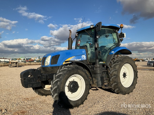 2008 New Holland T6070 4WD Tractor - جرار: صورة 1 2008 New Holland T6070 4WD Tractor - جرار: صورة 1