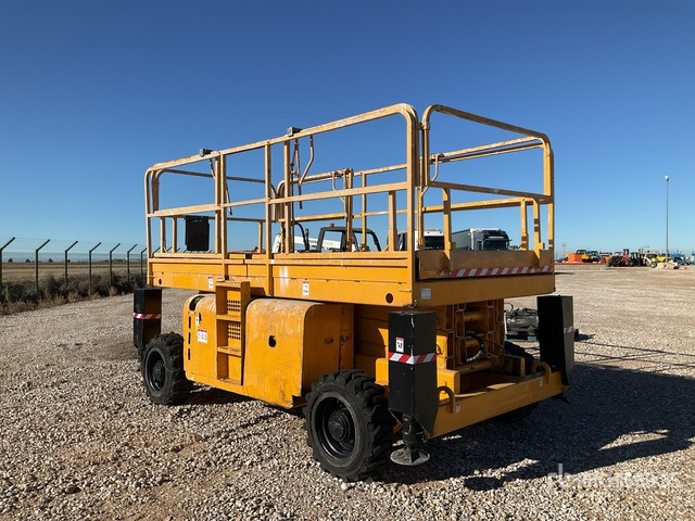 2011 Haulotte H12SX Scissor Lift - مرفاع مقصي: صورة 3 2011 Haulotte H12SX Scissor Lift - مرفاع مقصي: صورة 3