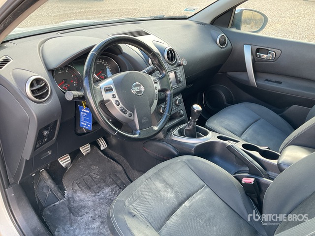 2011 Nissan Qashqai SUV - سيارة دفع رباعي: صورة 4 2011 Nissan Qashqai SUV - سيارة دفع رباعي: صورة 4