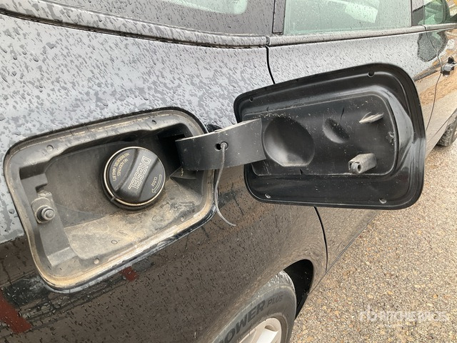 سيارة 2014 BMW 318D GT Automobile: صورة 6