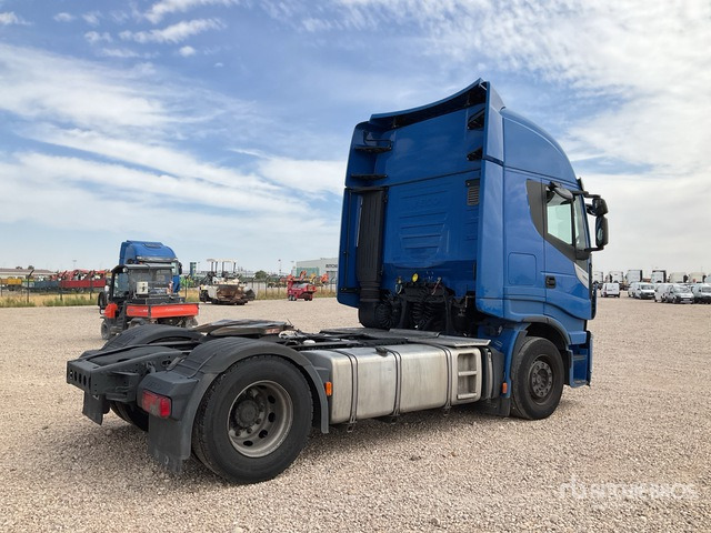 2017 Iveco Stralis 440 4x2 T/P S/A Sleeper Truck Tractor - مقطورة السحب: صورة 3 2017 Iveco Stralis 440 4x2 T/P S/A Sleeper Truck Tractor - مقطورة السحب: صورة 3
