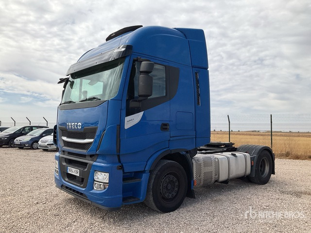 2017 Iveco Stralis 440 4x2 T/P S/A Sleeper Truck Tractor - مقطورة السحب: صورة 2 2017 Iveco Stralis 440 4x2 T/P S/A Sleeper Truck Tractor - مقطورة السحب: صورة 2