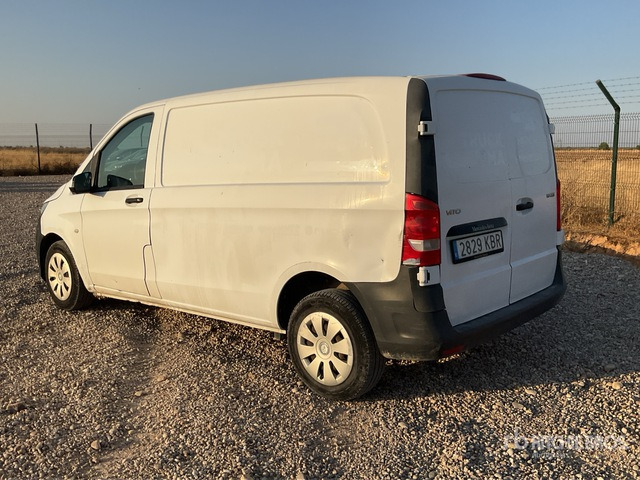 2017 Mercedes-Benz Vito 110 CDI Cargo Van - شاحنة توصيل مغلقة: صورة 1 2017 Mercedes-Benz Vito 110 CDI Cargo Van - شاحنة توصيل مغلقة: صورة 1