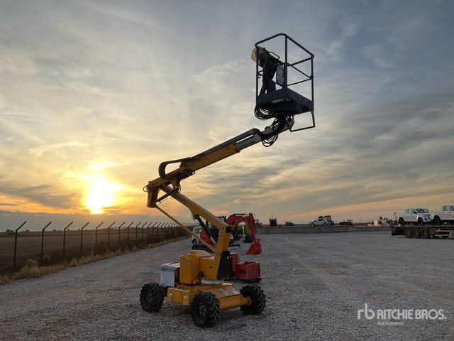 2019 Nifty-Lift HR12D 4WD Diesel Articulating Boom Lift - مرفاع مفصلي: صورة 4 2019 Nifty-Lift HR12D 4WD Diesel Articulating Boom Lift - مرفاع مفصلي: صورة 4