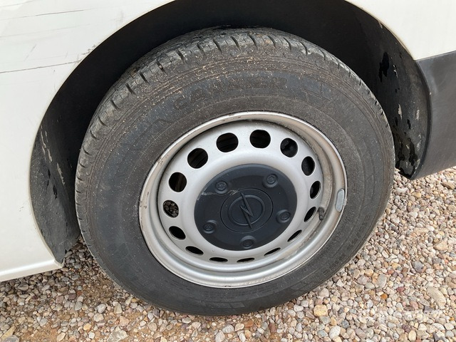 2020 Opel Vivaro Cargo Van - شاحنة توصيل مغلقة: صورة 5 2020 Opel Vivaro Cargo Van - شاحنة توصيل مغلقة: صورة 5