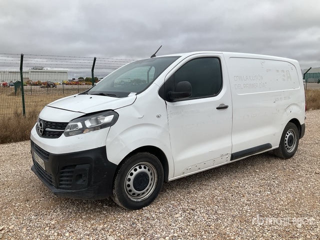 2020 Opel Vivaro Cargo Van - شاحنة توصيل مغلقة: صورة 2 2020 Opel Vivaro Cargo Van - شاحنة توصيل مغلقة: صورة 2