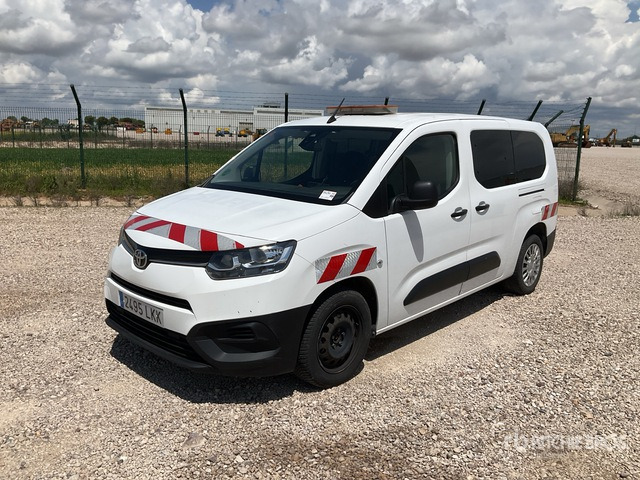 2020 Toyota Proace City Verso 5 Passenger Van - شاحنة توصيل مغلقة: صورة 1 2020 Toyota Proace City Verso 5 Passenger Van - شاحنة توصيل مغلقة: صورة 1