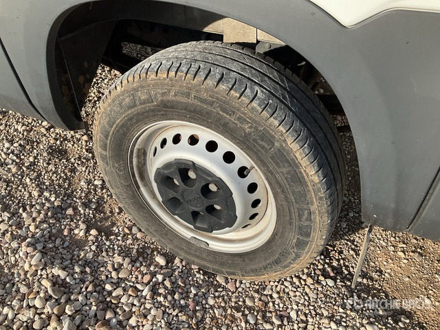 2021 Iveco Daily 35S16 Cargo Van - شاحنة توصيل مغلقة: صورة 4 2021 Iveco Daily 35S16 Cargo Van - شاحنة توصيل مغلقة: صورة 4