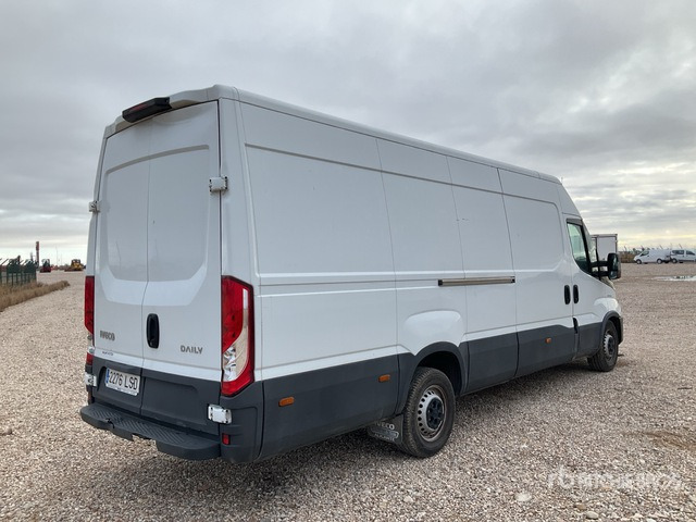 2021 Iveco Daily 35S16 Cargo Van - شاحنة توصيل مغلقة: صورة 4 2021 Iveco Daily 35S16 Cargo Van - شاحنة توصيل مغلقة: صورة 4