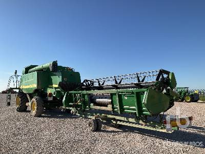 JOHN DEERE 9540CWS - حصادة: صورة 2 JOHN DEERE 9540CWS - حصادة: صورة 2