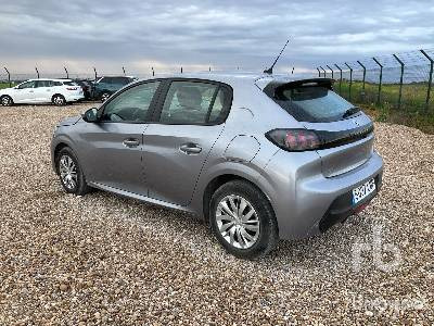 PEUGEOT 208 - سيارة: صورة 2 PEUGEOT 208 - سيارة: صورة 2