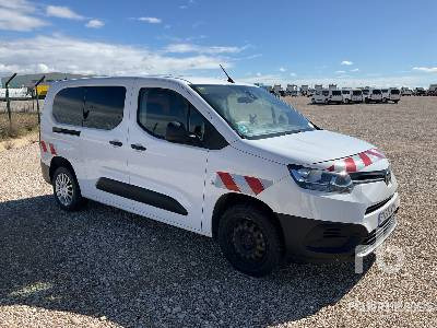 TOYOTA PROACE CITY VER 5 - سيارة: صورة 4 TOYOTA PROACE CITY VER 5 - سيارة: صورة 4