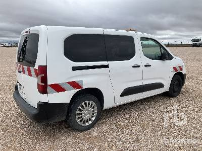 TOYOTA PROACE CITY VER 5 - سيارة: صورة 3 TOYOTA PROACE CITY VER 5 - سيارة: صورة 3