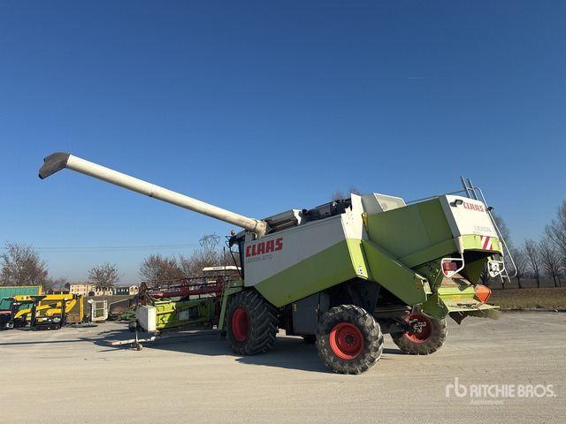 2002 Claas Lexion 470 Combine Harvester - حصادة: صورة 2 2002 Claas Lexion 470 Combine Harvester - حصادة: صورة 2