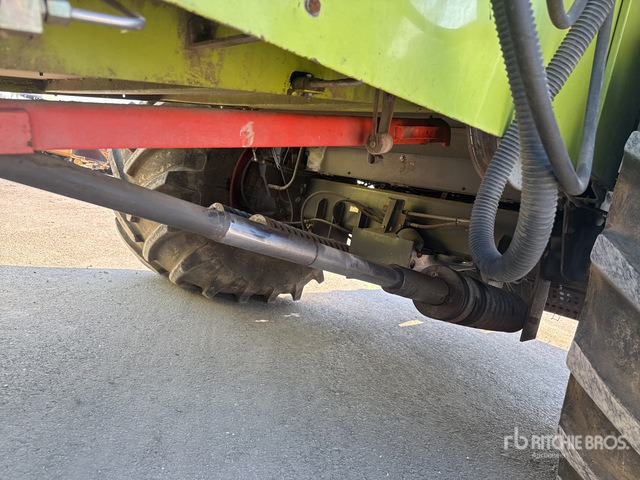 2002 Claas Lexion 470 Combine Harvester - حصادة: صورة 5 2002 Claas Lexion 470 Combine Harvester - حصادة: صورة 5