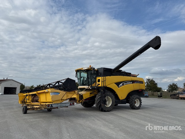 2003 New Holland CX8.80 Mietitrebbia - حصادة: صورة 2 2003 New Holland CX8.80 Mietitrebbia - حصادة: صورة 2