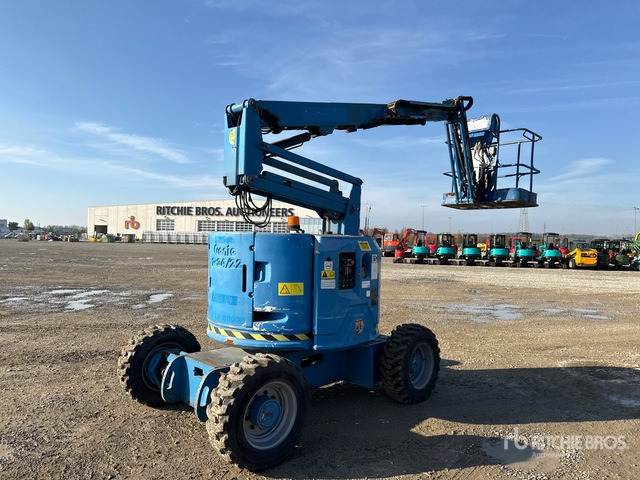 2004 Genie Z-34/22 Diesel Articulating Boom Lift - مرفاع مفصلي: صورة 3 2004 Genie Z-34/22 Diesel Articulating Boom Lift - مرفاع مفصلي: صورة 3