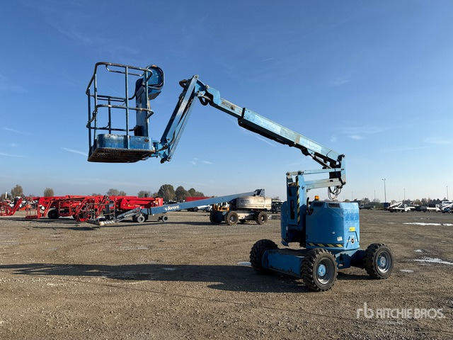 2004 Genie Z-34/22 Diesel Articulating Boom Lift - مرفاع مفصلي: صورة 2 2004 Genie Z-34/22 Diesel Articulating Boom Lift - مرفاع مفصلي: صورة 2