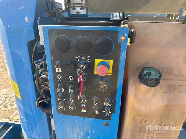 2004 Genie Z-34/22 Diesel Articulating Boom Lift - مرفاع مفصلي: صورة 5 2004 Genie Z-34/22 Diesel Articulating Boom Lift - مرفاع مفصلي: صورة 5