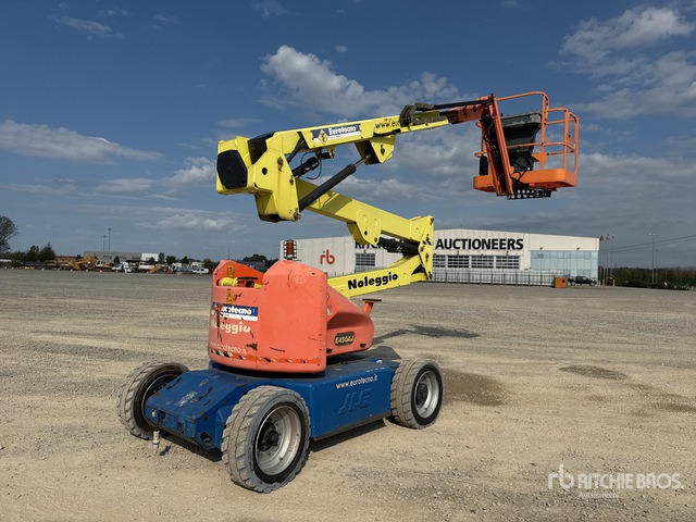 2004 JLG E450AJ Electric Articulating Boom Lift - مرفاع مفصلي: صورة 4 2004 JLG E450AJ Electric Articulating Boom Lift - مرفاع مفصلي: صورة 4