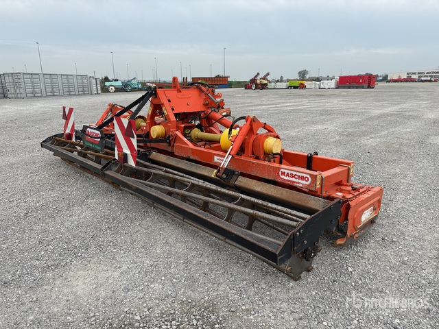 2004 Maschio Gaspardo Aquila 5000 5 m Harrow - مسلفة القوة: صورة 3 2004 Maschio Gaspardo Aquila 5000 5 m Harrow - مسلفة القوة: صورة 3