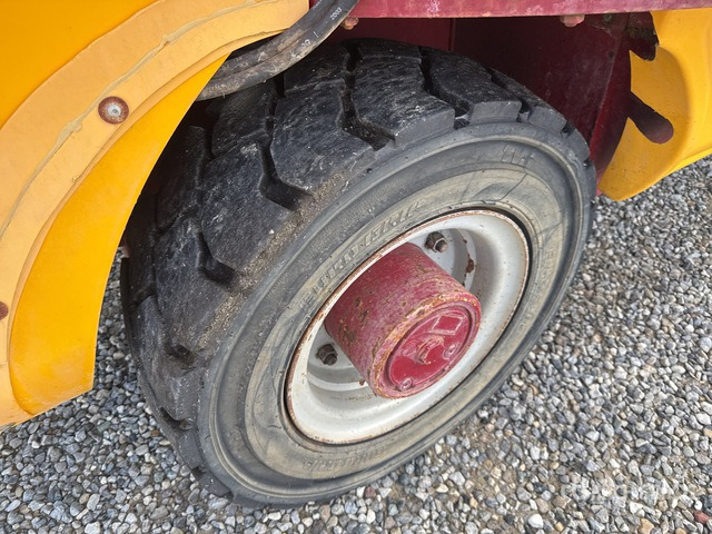 2004 Unifast Vantage 170 Feed Grinder - عربة خلط الأعلاف: صورة 4 2004 Unifast Vantage 170 Feed Grinder - عربة خلط الأعلاف: صورة 4