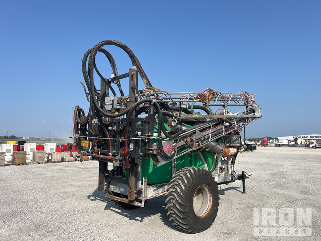 2006 Unigreen Campo 30TF Pull-Type Sprayer - رشاش مسحوب: صورة 3 2006 Unigreen Campo 30TF Pull-Type Sprayer - رشاش مسحوب: صورة 3