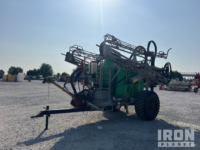 2006 Unigreen Campo 30TF Pull-Type Sprayer - رشاش مسحوب: صورة 2 2006 Unigreen Campo 30TF Pull-Type Sprayer - رشاش مسحوب: صورة 2