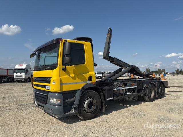 2007 DAF CF85 6x2 Roll-Off Truck - شاحنة برافعة خطافية: صورة 2 2007 DAF CF85 6x2 Roll-Off Truck - شاحنة برافعة خطافية: صورة 2