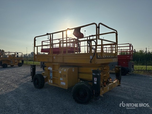 2007 Haulotte H12SX Diesel (Inoperable) Scissor Lift - مرفاع مقصي: صورة 1 2007 Haulotte H12SX Diesel (Inoperable) Scissor Lift - مرفاع مقصي: صورة 1