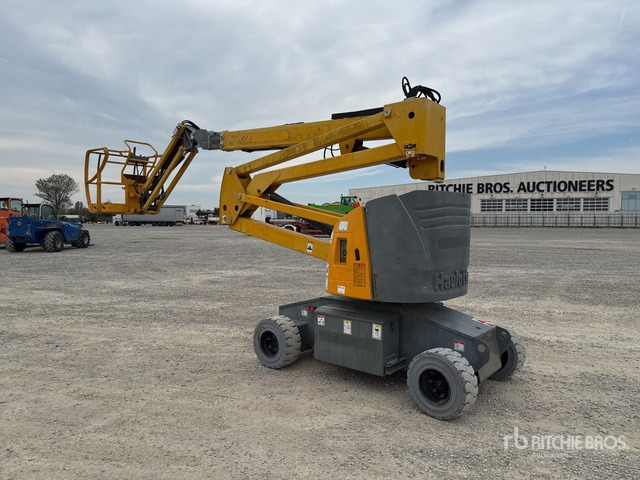 2008 Haulotte HA15IP Electric Articulating Boom Lift - مرفاع مفصلي: صورة 4 2008 Haulotte HA15IP Electric Articulating Boom Lift - مرفاع مفصلي: صورة 4