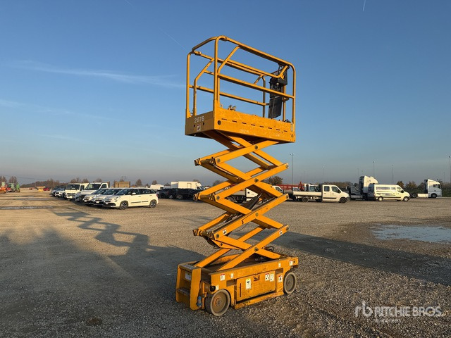 2008 Haulotte Optimum 8 Electric Scissor Lift - مرفاع مقصي: صورة 2 2008 Haulotte Optimum 8 Electric Scissor Lift - مرفاع مقصي: صورة 2