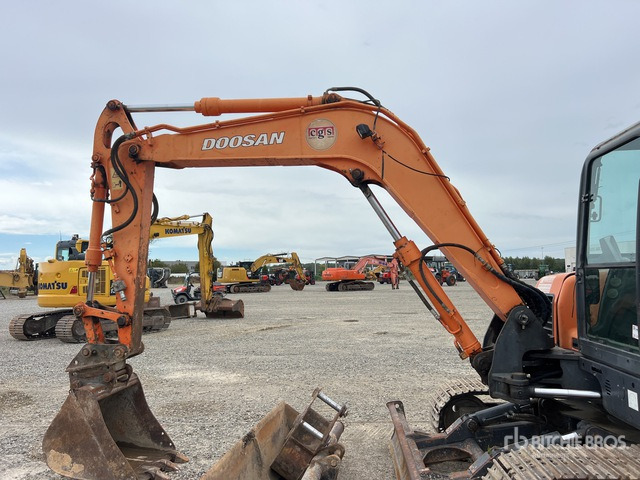 2009 Doosan DX80R Escavatore cingolato - حفار زاحف: صورة 5 2009 Doosan DX80R Escavatore cingolato - حفار زاحف: صورة 5