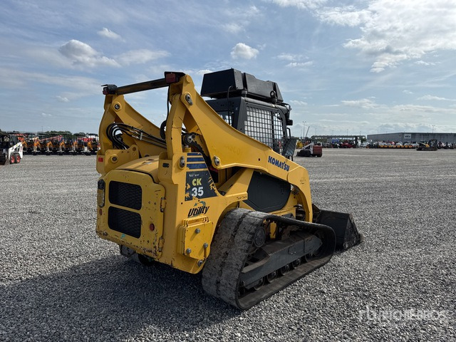 2009 Komatsu CK35 High Flow Compact Track Loader - اللودر المجنزر صغير: صورة 3 2009 Komatsu CK35 High Flow Compact Track Loader - اللودر المجنزر صغير: صورة 3