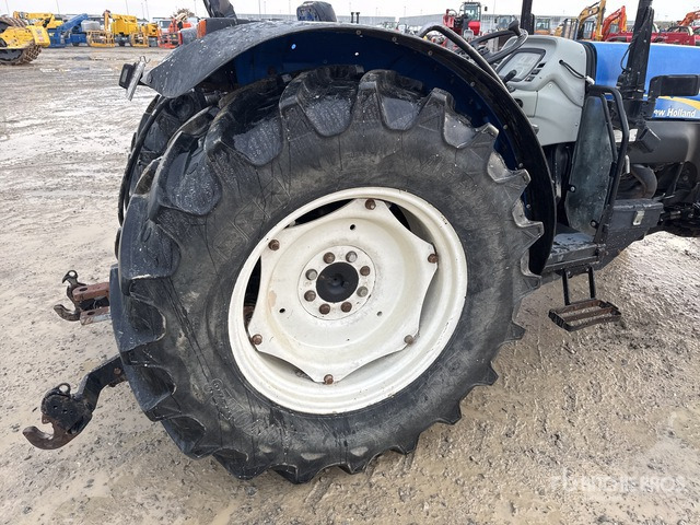 2009 New Holland T4050F 4WD Tractor - جرار: صورة 4 2009 New Holland T4050F 4WD Tractor - جرار: صورة 4