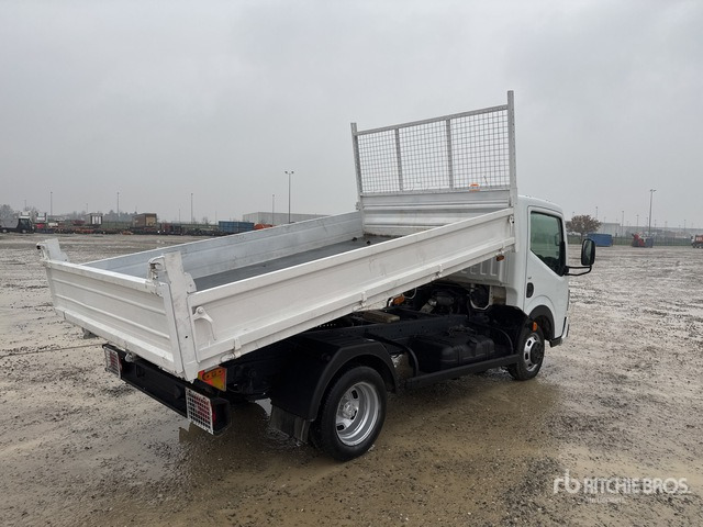2009 Renault Maxity 4x2 Dump Truck: Light Duty - شاحنة قلاب: صورة 3 2009 Renault Maxity 4x2 Dump Truck: Light Duty - شاحنة قلاب: صورة 3