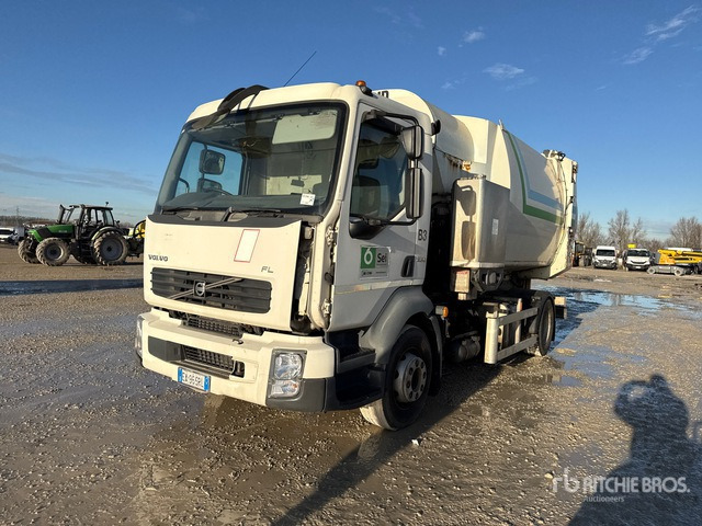 2010 Volvo (Inoperable) Waste Collection Truck - شاحنة قمامة: صورة 2 2010 Volvo (Inoperable) Waste Collection Truck - شاحنة قمامة: صورة 2