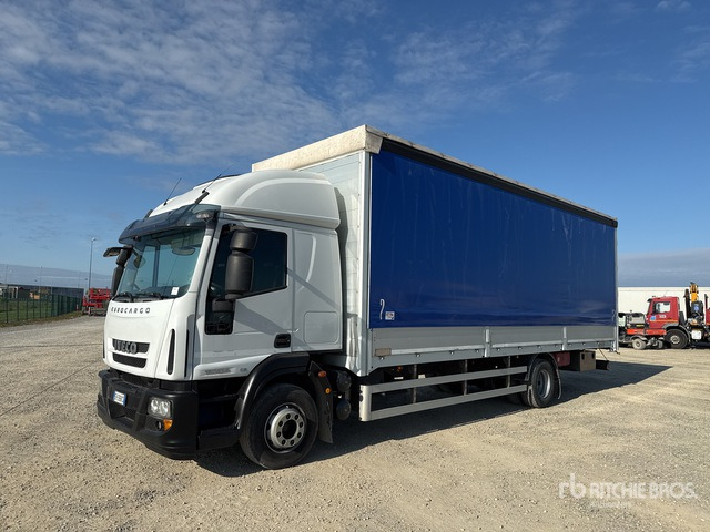 2011 Iveco Eurocargo 160E28 4x2 Curtain Side Truck - شاحنة ذات ستائر جانبية: صورة 2 2011 Iveco Eurocargo 160E28 4x2 Curtain Side Truck - شاحنة ذات ستائر جانبية: صورة 2