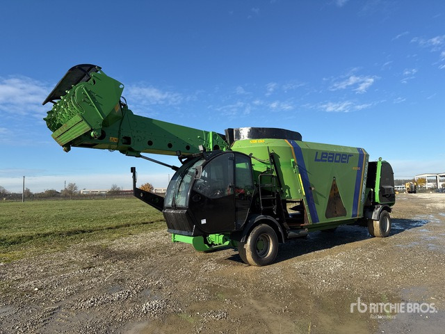 2013 Faresin Leader 220 TMRV52 Self-Propelled Feed Wagon - عربة خلط الأعلاف: صورة 1 2013 Faresin Leader 220 TMRV52 Self-Propelled Feed Wagon - عربة خلط الأعلاف: صورة 1