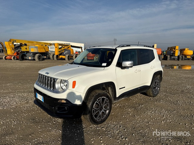 2015 Jeep Renegade SUV - سيارة دفع رباعي: صورة 1 2015 Jeep Renegade SUV - سيارة دفع رباعي: صورة 1