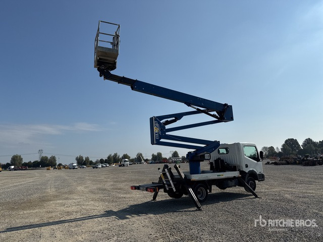 2015 Nissan Cabstar Cabstar 35.12 2015 Socage DA 324 24 m on Bucket Truck - منصة محمولة مثبتة على الشاحنة: صورة 3 2015 Nissan Cabstar Cabstar 35.12 2015 Socage DA 324 24 m on Bucket Truck - منصة محمولة مثبتة على الشاحنة: صورة 3