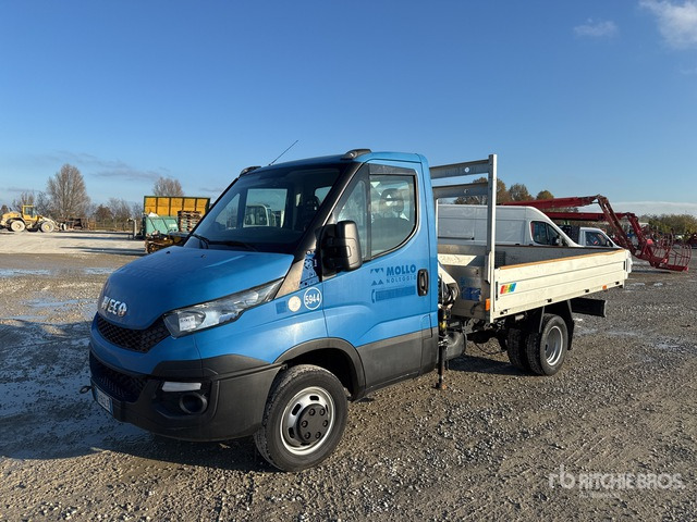 2016 Iveco 35C11 2016 Bonfiglioli P2300 L/2SI on ... Flatbed Truck with Crane - شاحنة توصيل مفتوحة: صورة 2 2016 Iveco 35C11 2016 Bonfiglioli P2300 L/2SI on ... Flatbed Truck with Crane - شاحنة توصيل مفتوحة: صورة 2