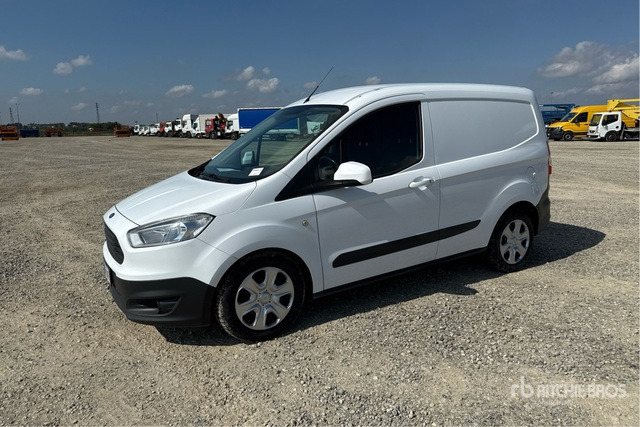 2018 Ford Transit Courier Autocarro furgonato - فان المدمجة: صورة 2 2018 Ford Transit Courier Autocarro furgonato - فان المدمجة: صورة 2